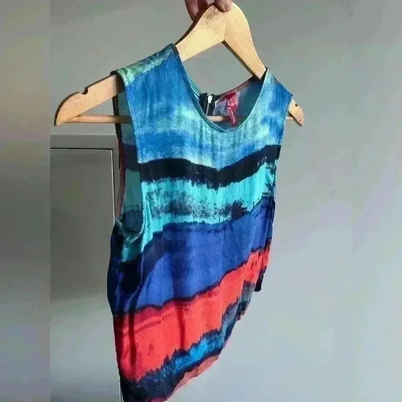 Eight Sixty Women’s Red Blue Gradient Crop Coastal Coachella Summer Top Small - Picture 4 of 9